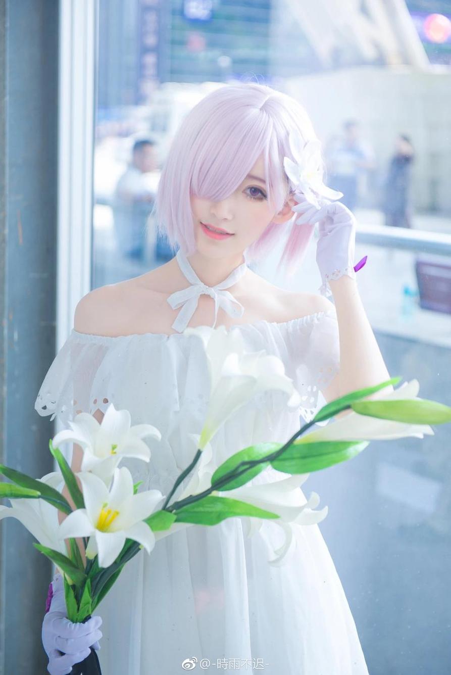 zerotwocosplay时雨不迟新发布了一组图包