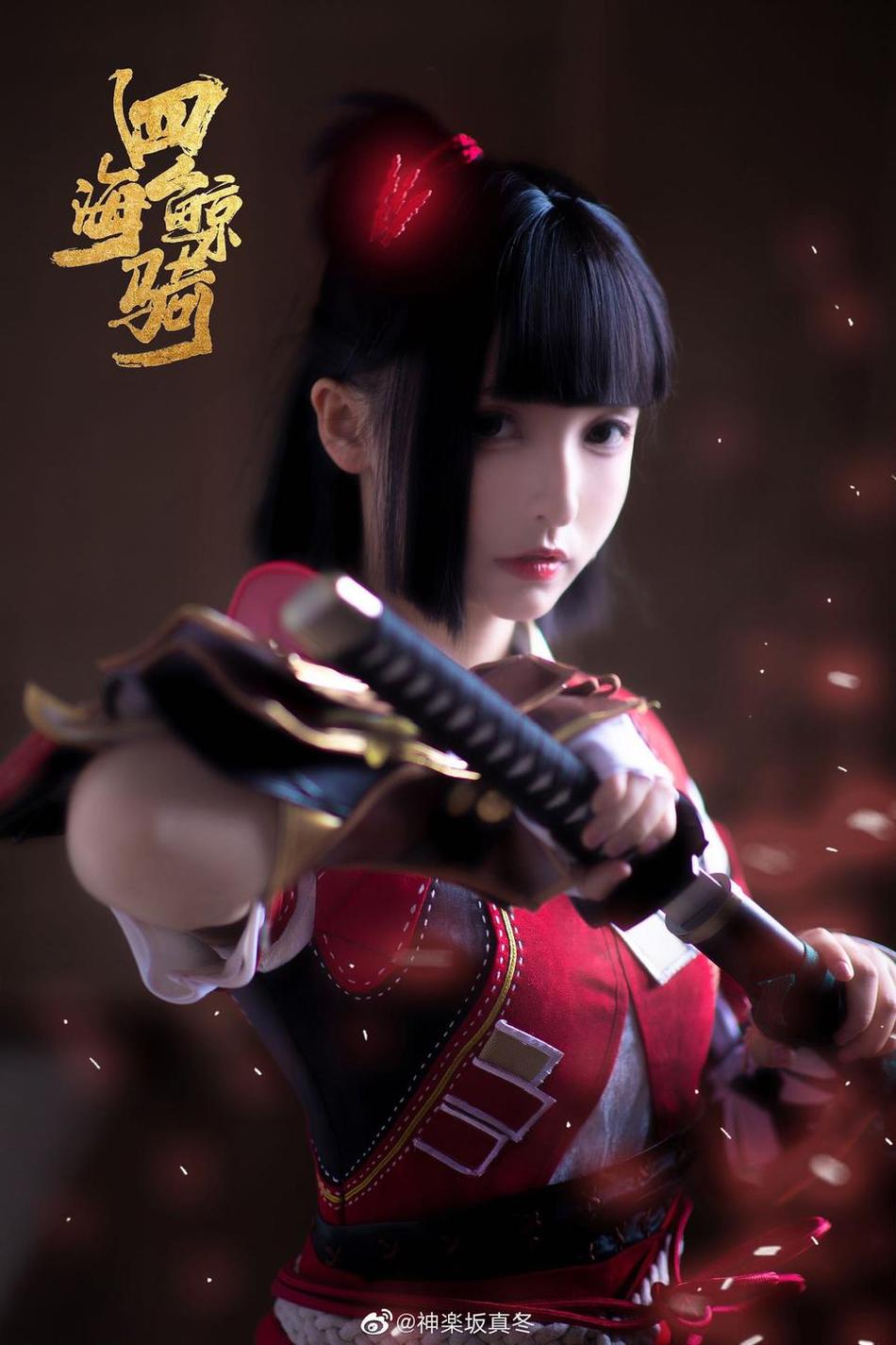 想要打造像神乐坂真冬是Cosplay一般的妆容？看这里